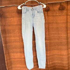 American Eagle Outfitters Light Wash Curvy Hi-Rise Jegging